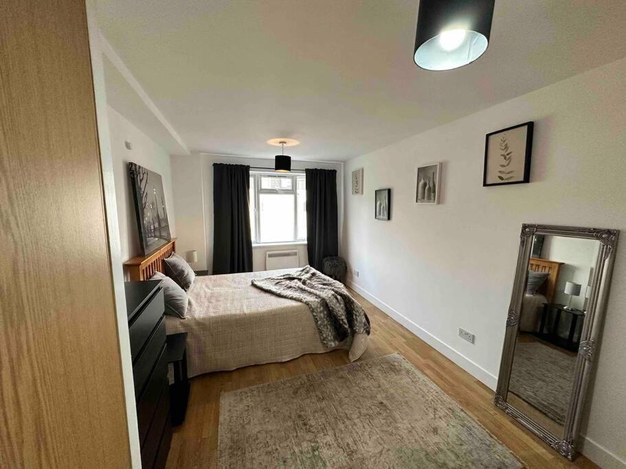 דירות לונדון Bright And Cosy 1 Bed Flat Next To Tower Bridge מראה חיצוני תמונה