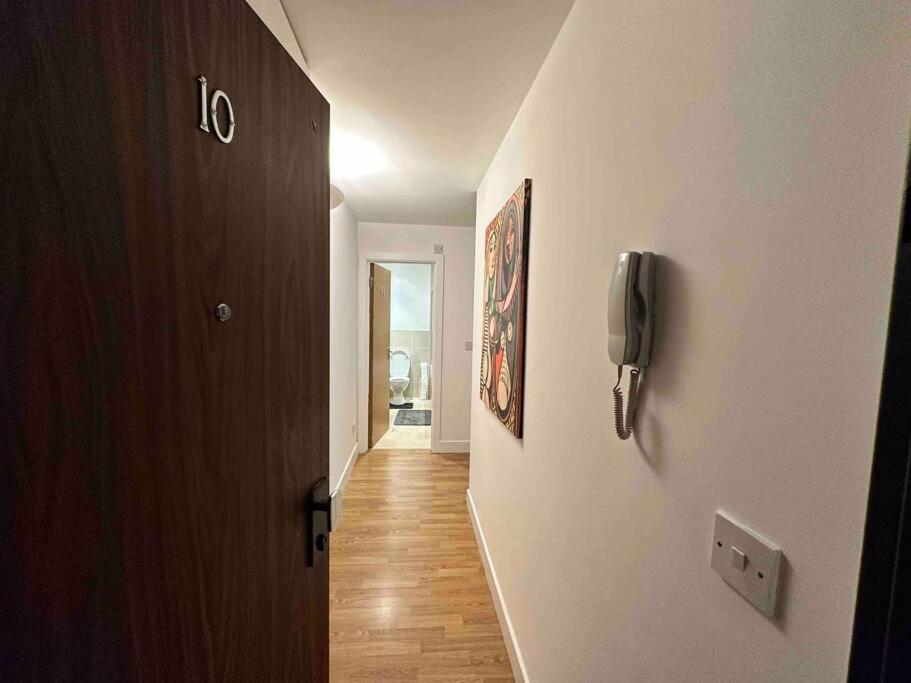 דירות לונדון Bright And Cosy 1 Bed Flat Next To Tower Bridge מראה חיצוני תמונה